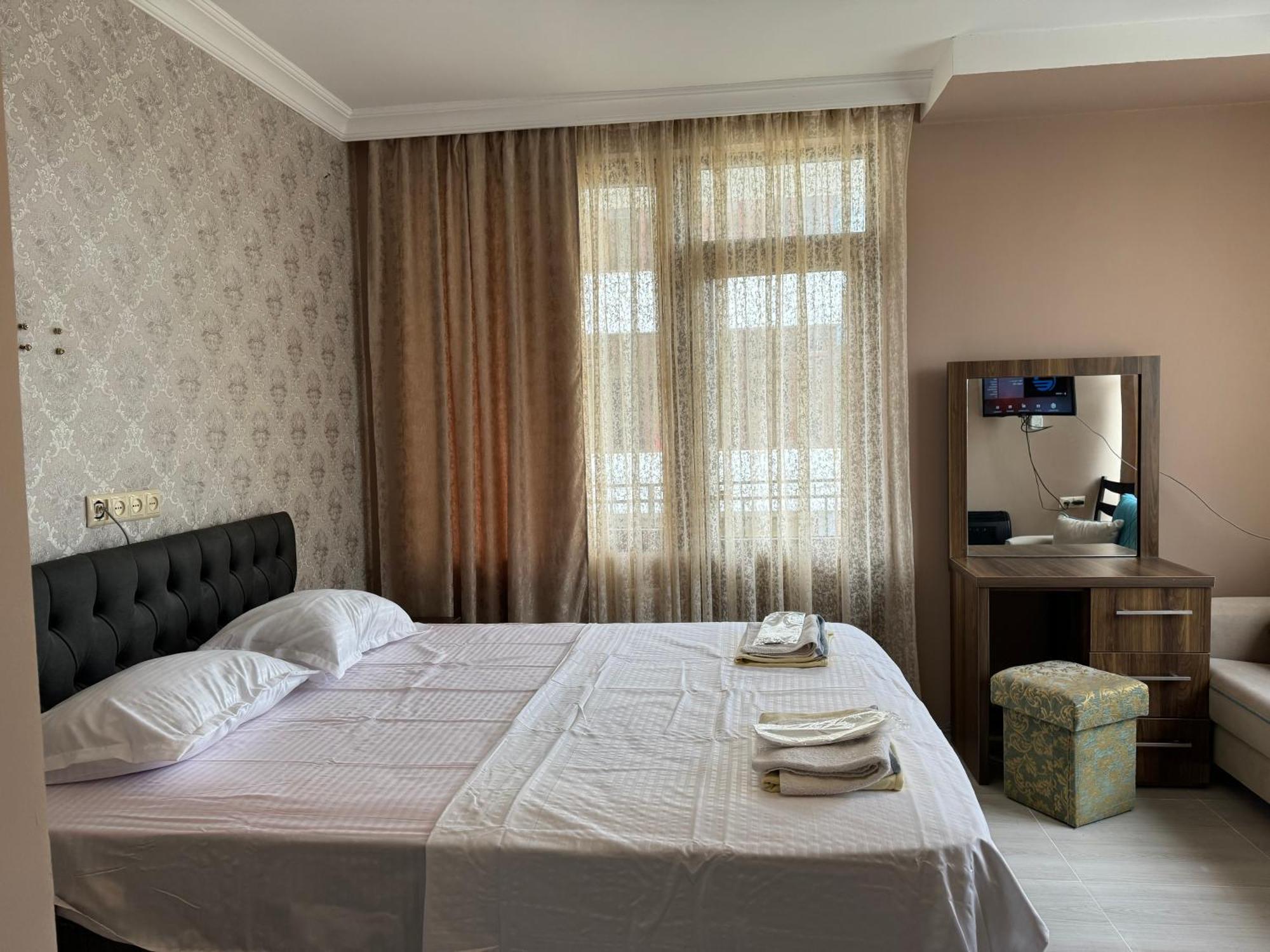 Hotel Guga 코불레티 외부 사진